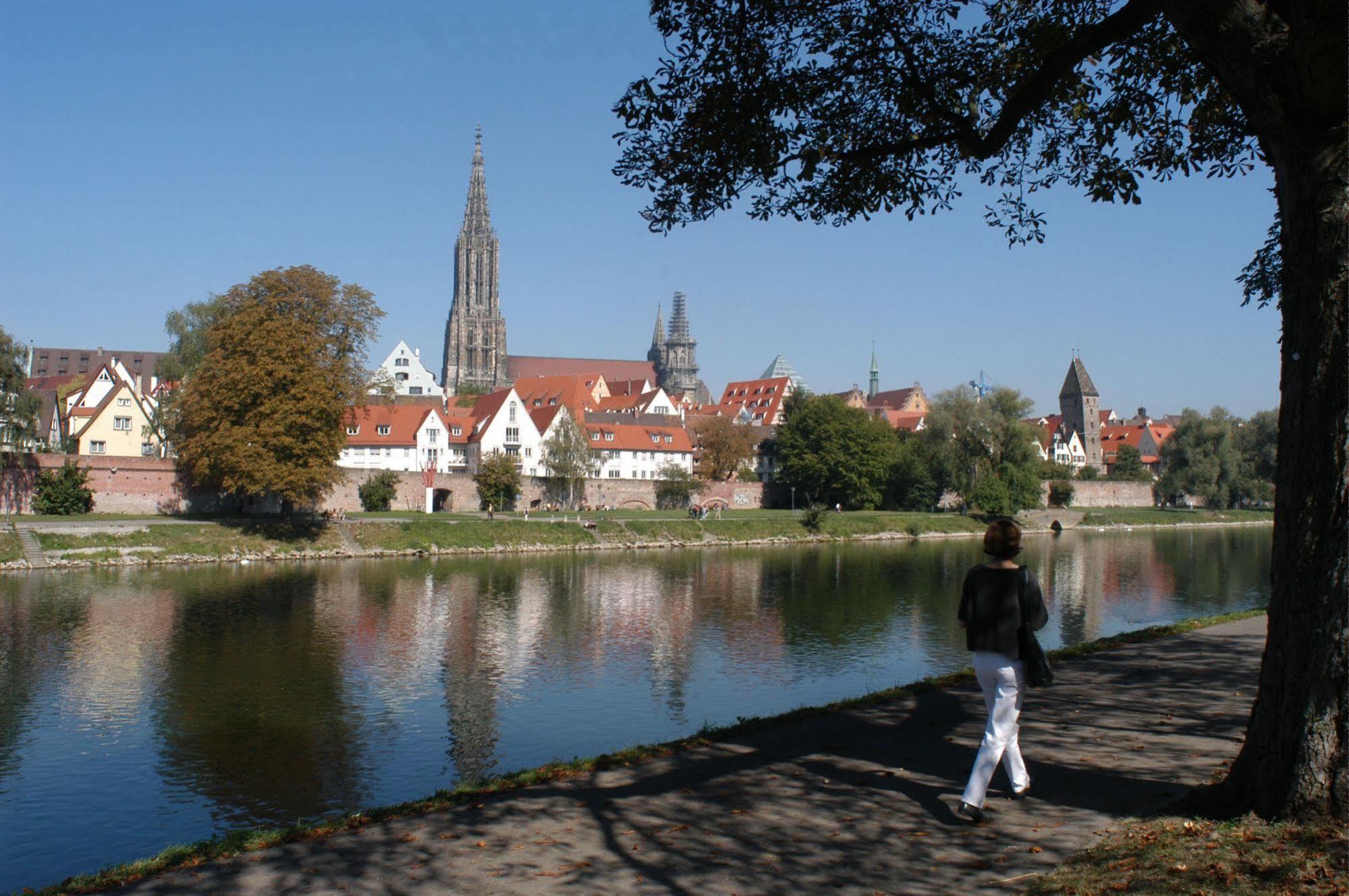 Meinl Hotel & Restaurant Neu-Ulm Zewnętrze zdjęcie